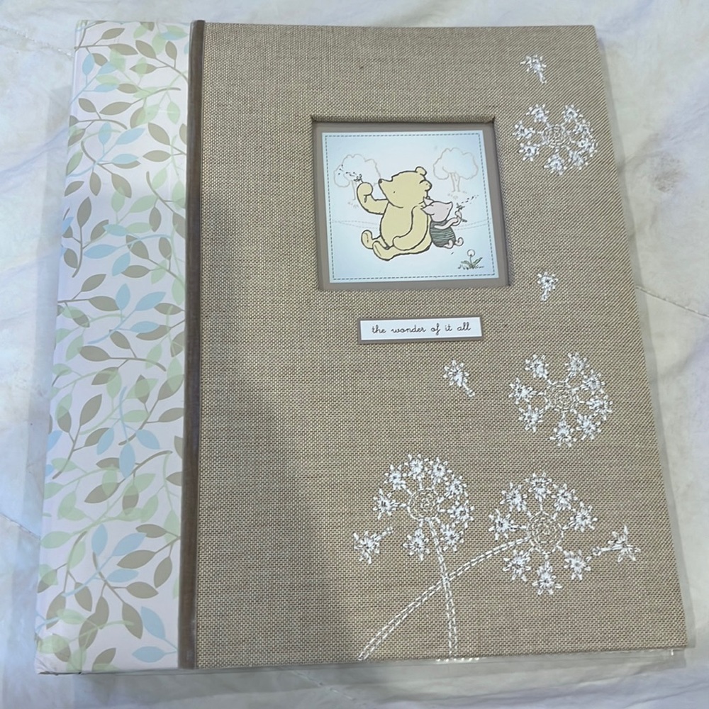 Classic Pooh Loose-leaf Memory Book NEW Gibson